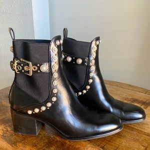 Black Zara boots